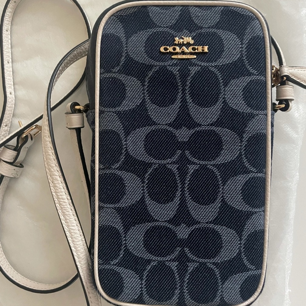 Coach NORTH/SOUTH CROSSBODY IN SIGNATURE JACQUARD